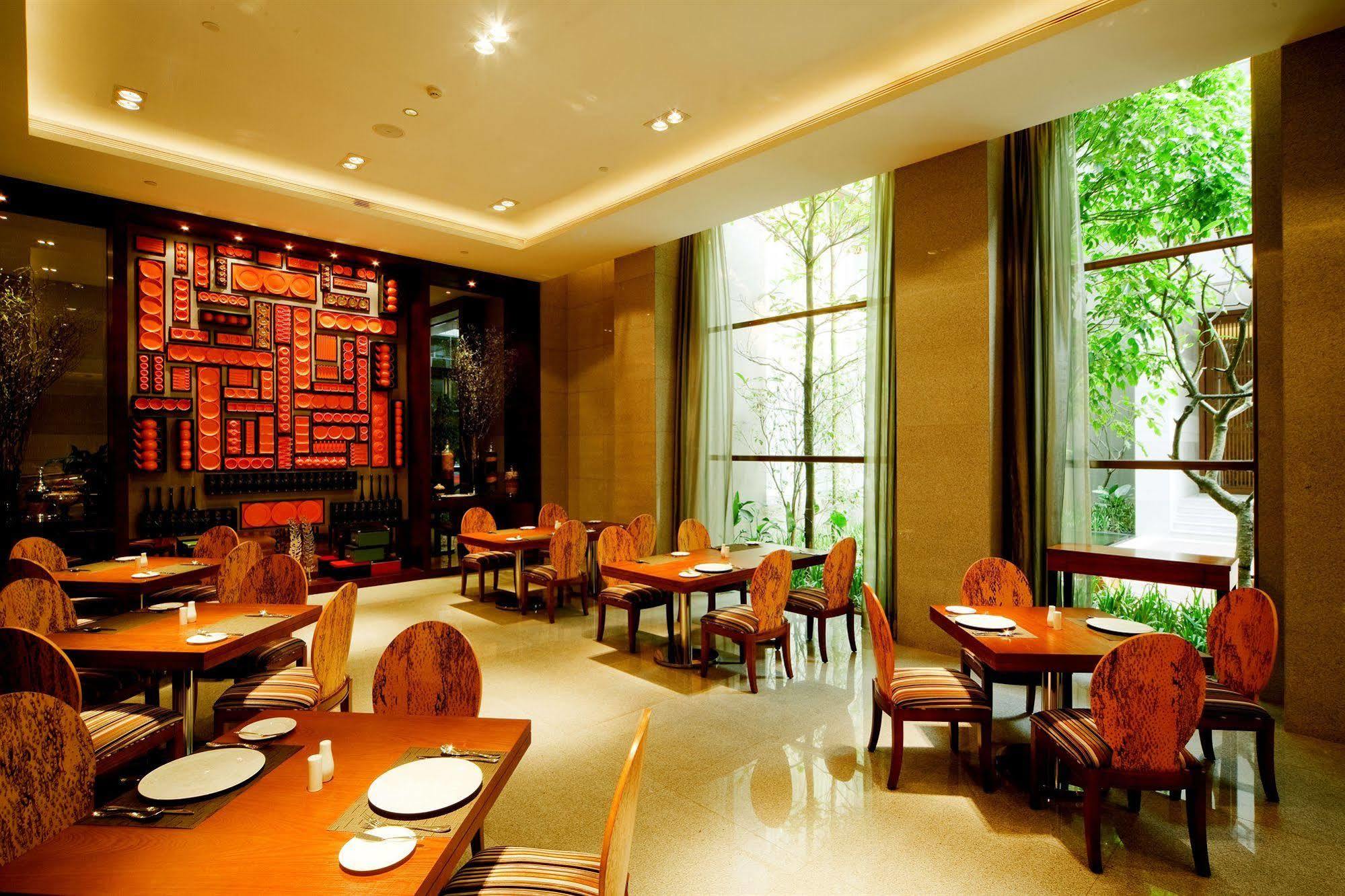 Royal Tulip Luxury Hotel Carat - Quảng Châu Nhà hàng bức ảnh